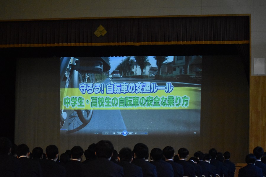 摜 900x600 175490byte